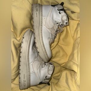 Nike AF1 Utility Hightop Sneakers in Cream and Gray